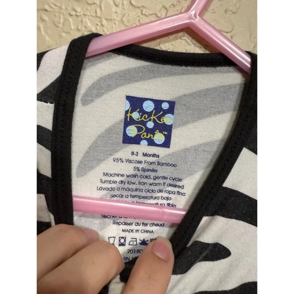 Kickee Pants 0-3 month Bamboo Baby Pajama Gown Sleeper Zebra Print - Picture 5 of 6